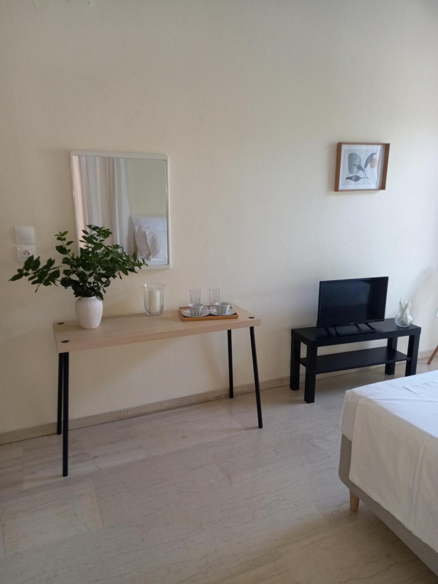 Ναrika Hotel Kamena Vourla Eksteriør billede